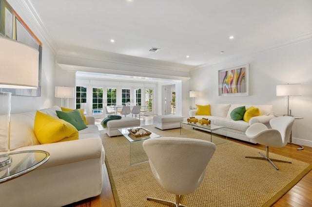 2 of 11 - 220 Indian Rd, Palm Beach, FL