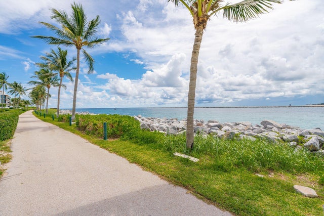 4 of 13 - 150 Inlet Wy #1e, Palm Beach Shores, FL