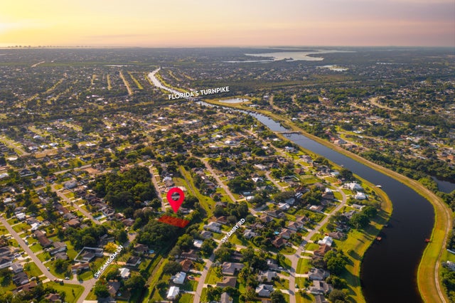 4 of 4 - 512 Sw Sansom Lane, Port Saint Lucie, FL