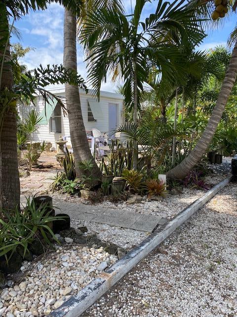 5 of 9 - 3045 N Federal Hwy, Boynton Beach, FL