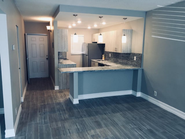 4 of 8 - 500 Sw 2nd Av #1130, Boca Raton, FL