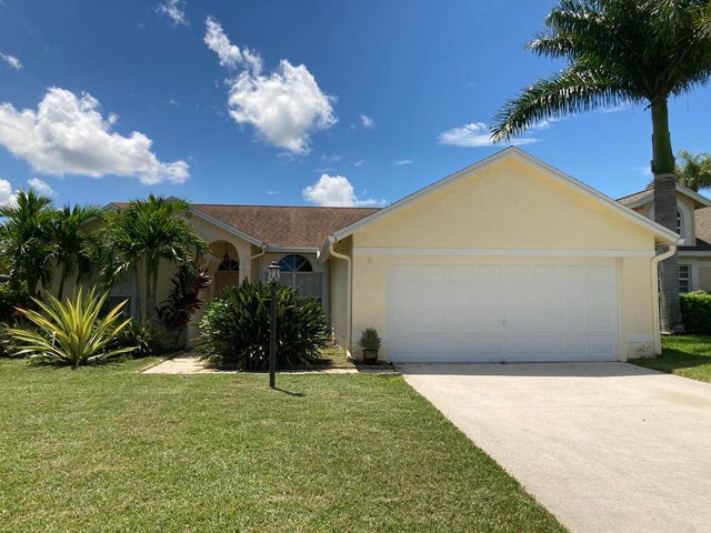 2 of 26 - 13016 Meadowbreeze Dr, Wellington, FL