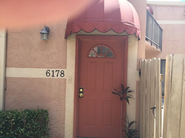 3 of 26 - 6178 Seven Springs Blvd, Greenacres, FL