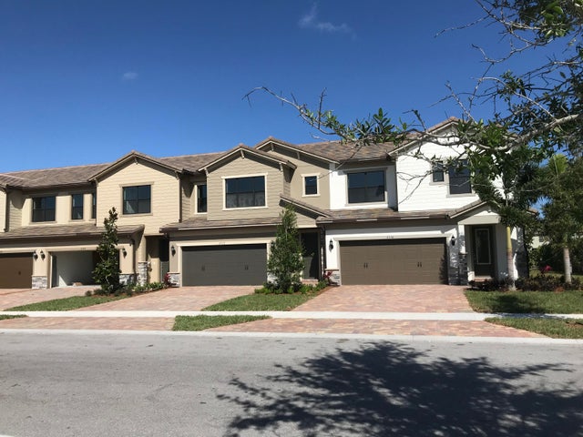 2 of 12 - 4510 Eventing St, Lake Worth, FL