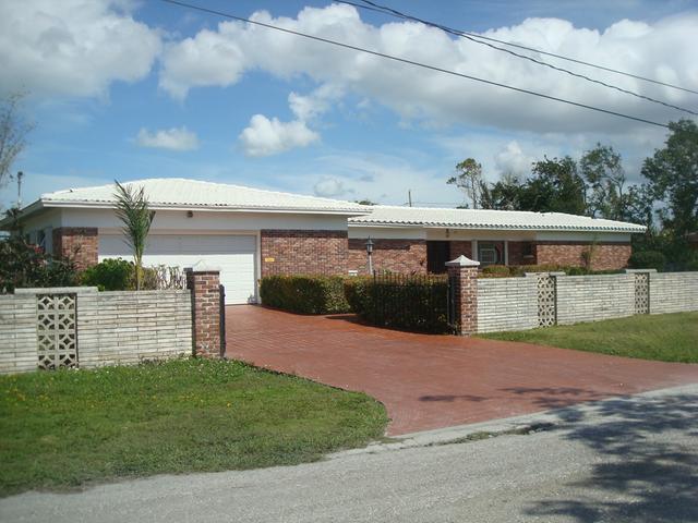 01 Grays Inn Drive, Grand Bahama/Freeport