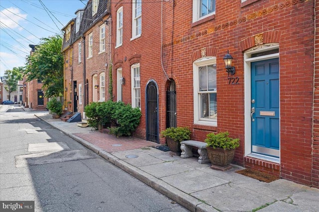 722 S Bethel St, BALTIMORE