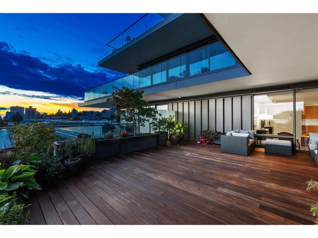 Download Ambleside Homes For Sale West Vancouver With Images