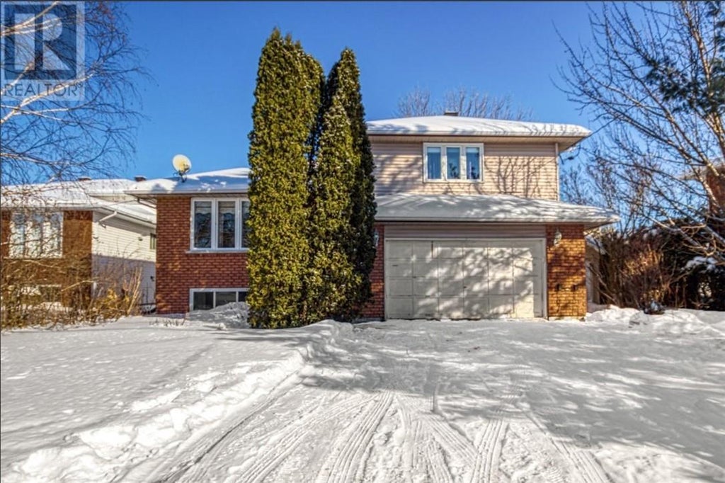 Photo of Listing #2099878