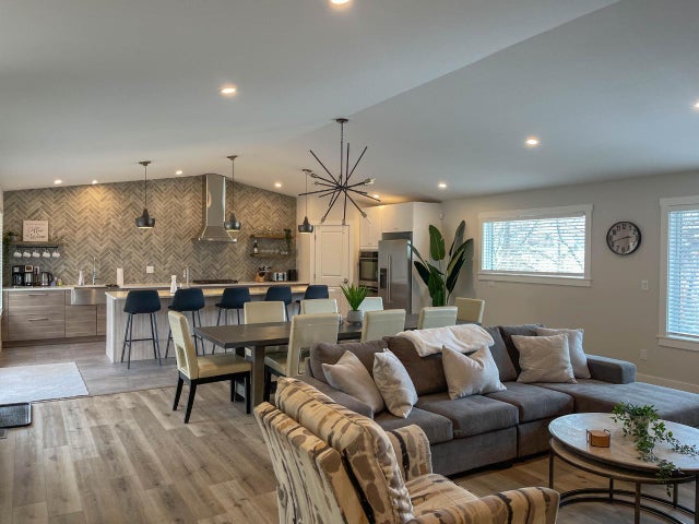 Photo of Listing #195532