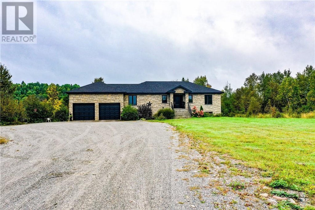 Photo of Listing #2108168