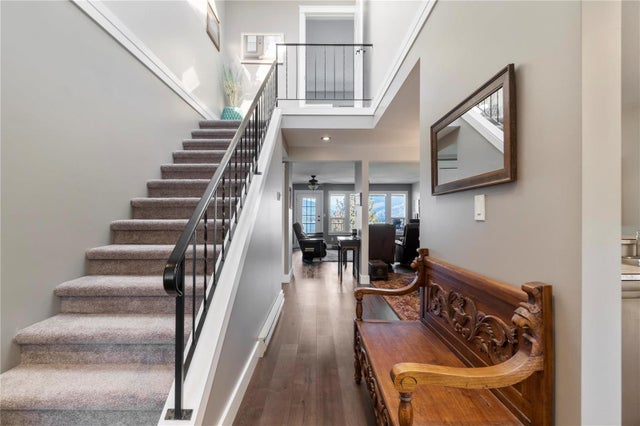 Photo of Listing #10263066