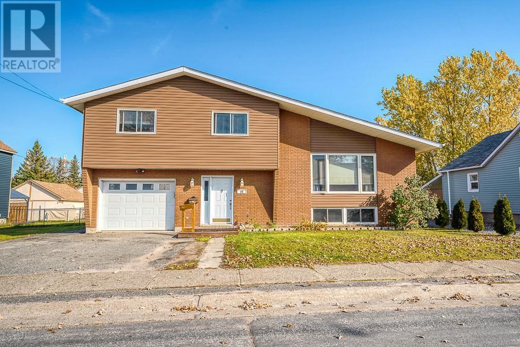 Photo of Listing #2108577