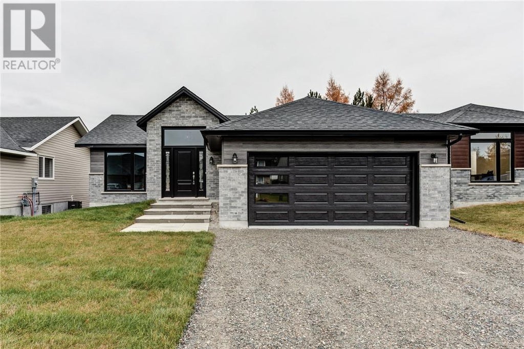 Photo of Listing #2108703