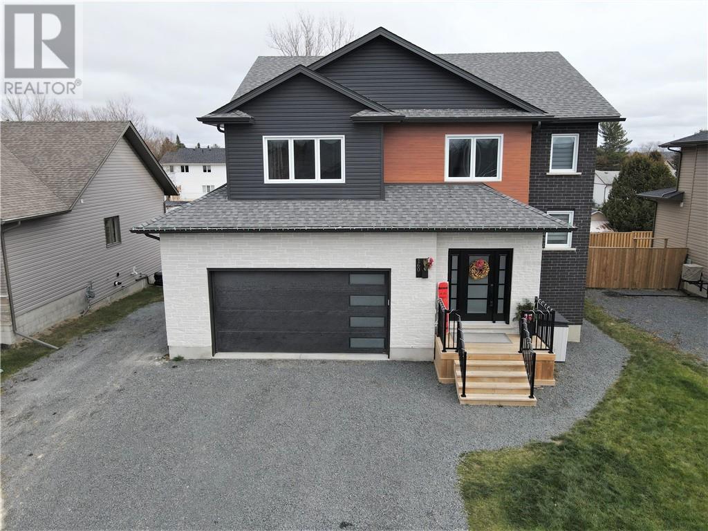 Photo of Listing #2108839