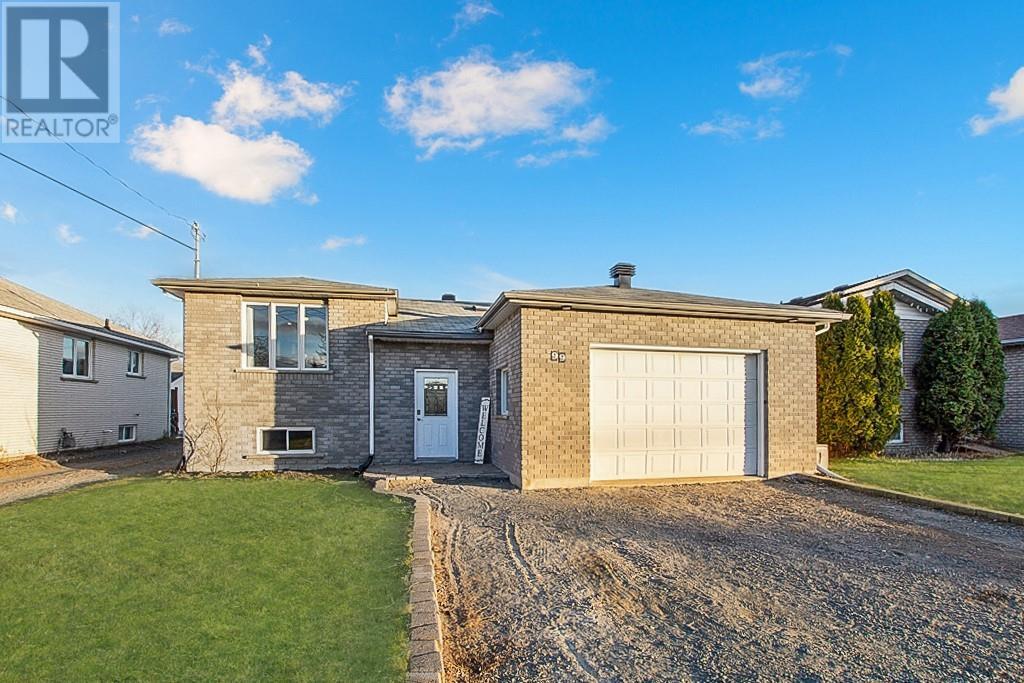 Photo of Listing #2108842