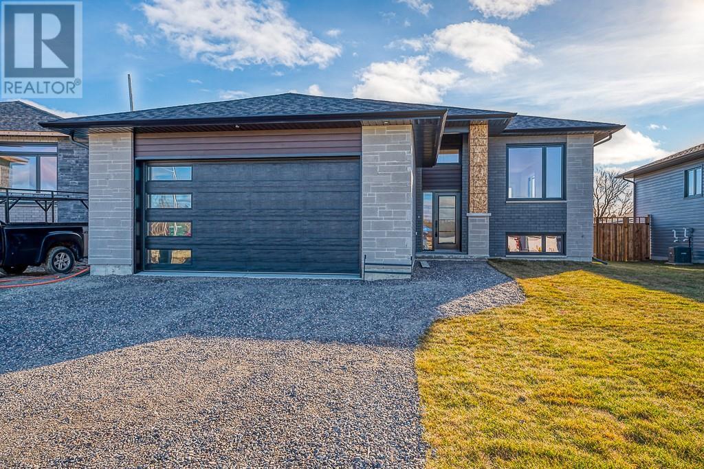 Photo of Listing #2108840