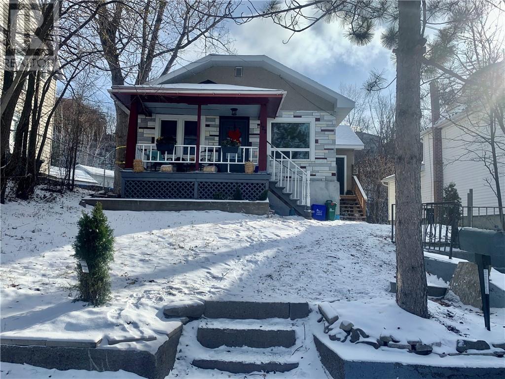 Photo of Listing #2108901