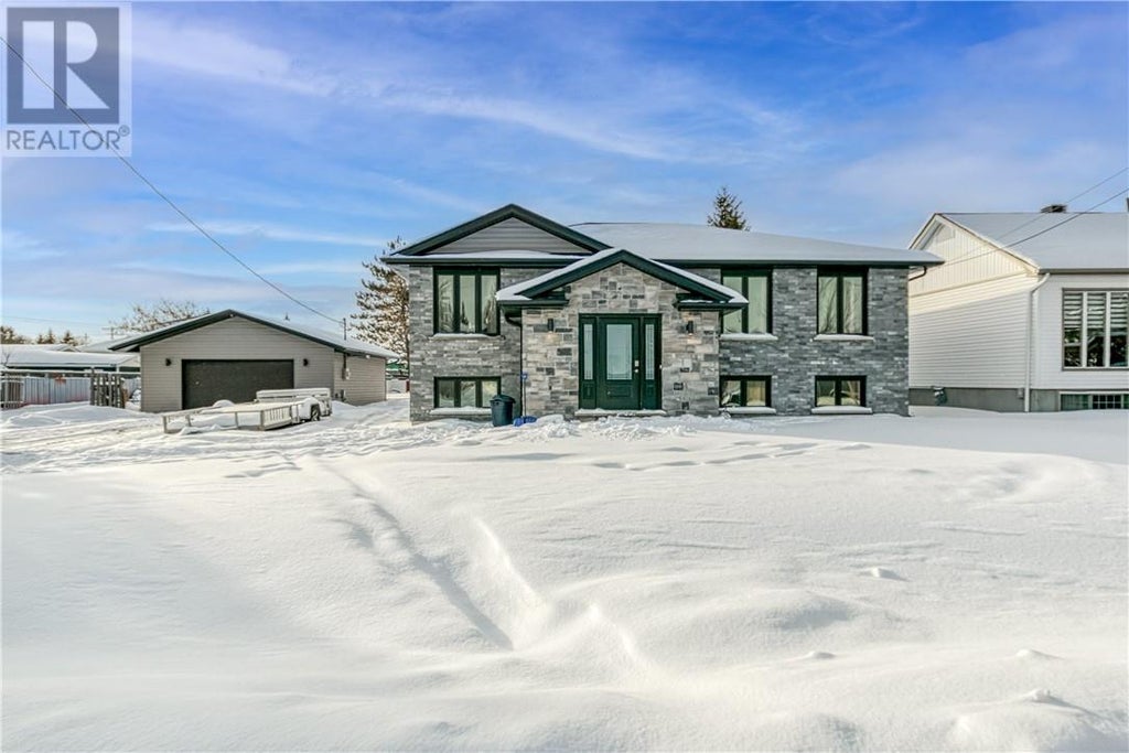 Photo of Listing #2109551