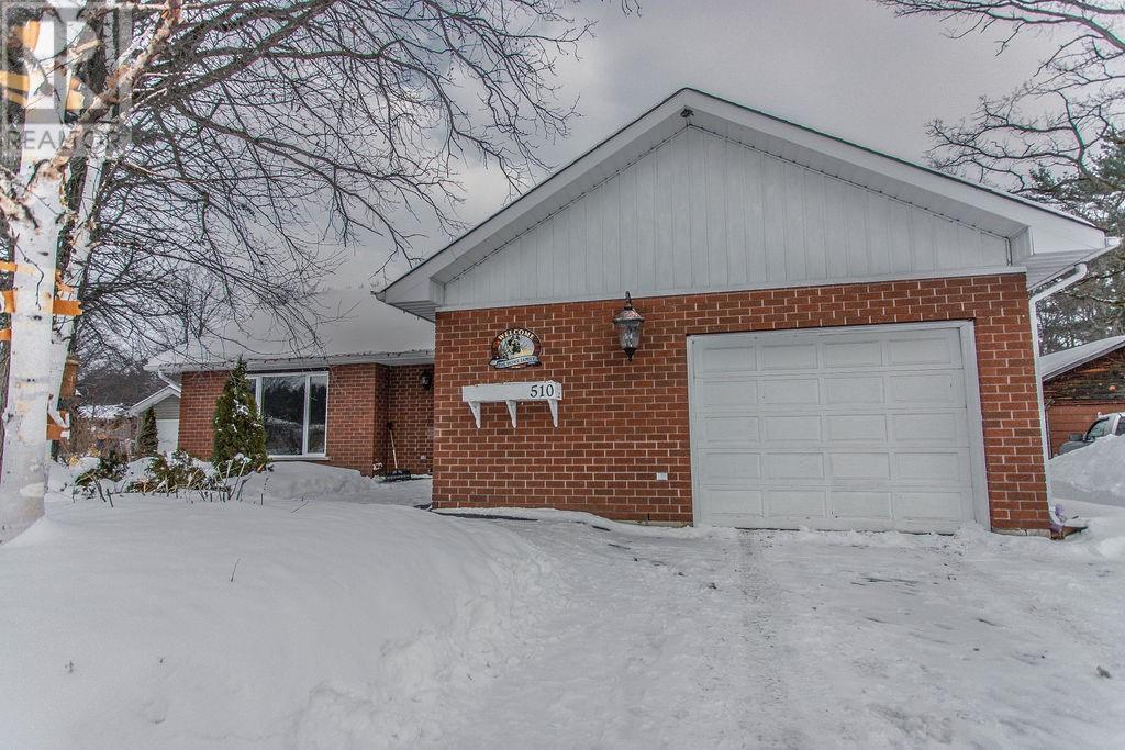 Photo of Listing #2109618