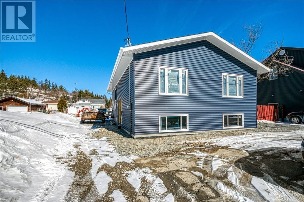 Photo of Listing #2110060