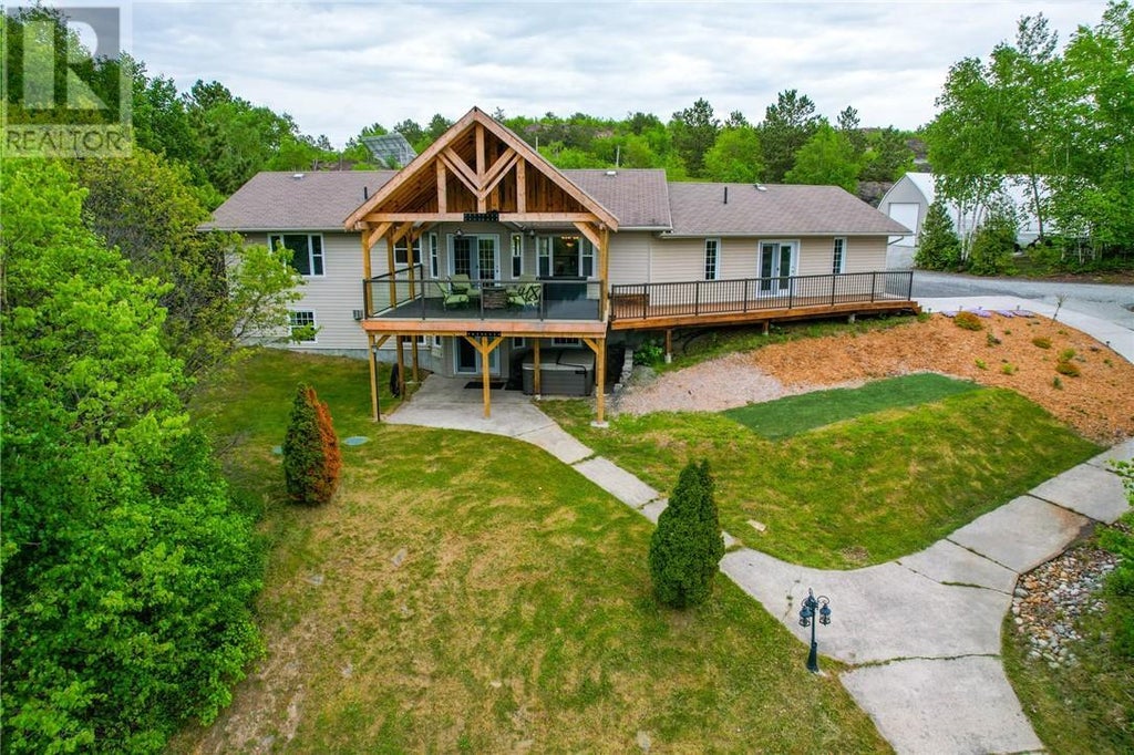 Photo of Listing #2110284