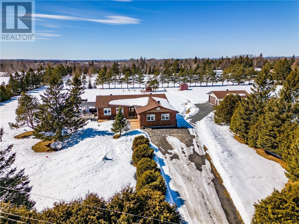 Photo of Listing #2110282