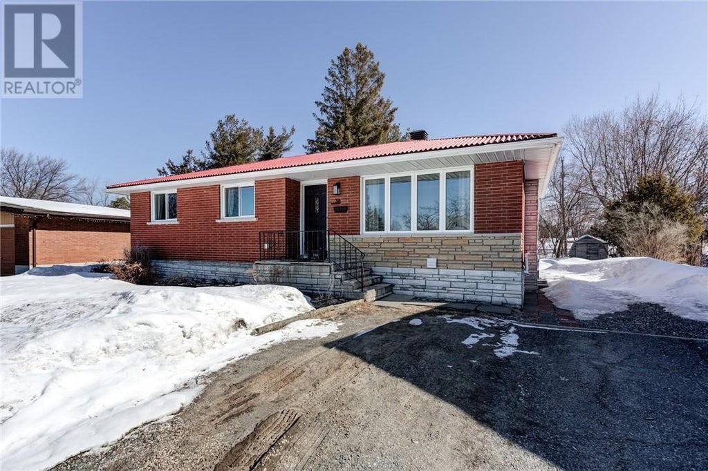 Photo of Listing #2110306