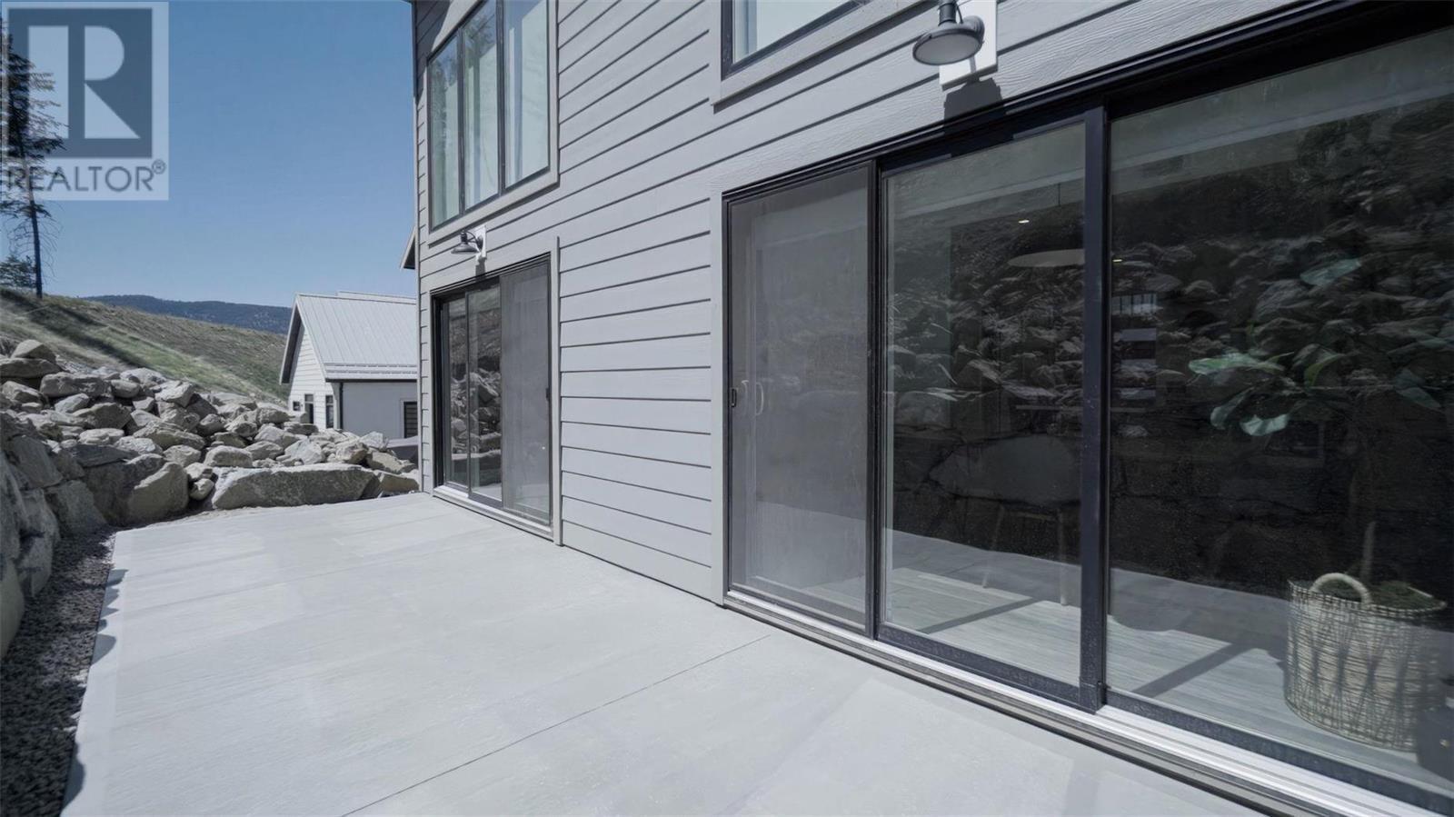 4 1955 Northern Flicker Court, Kelowna Real Estate Listing MLS® 10277296