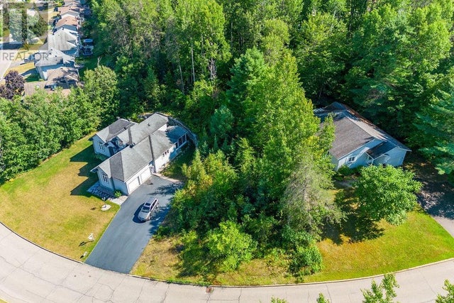 Photo of Listing #1307784
