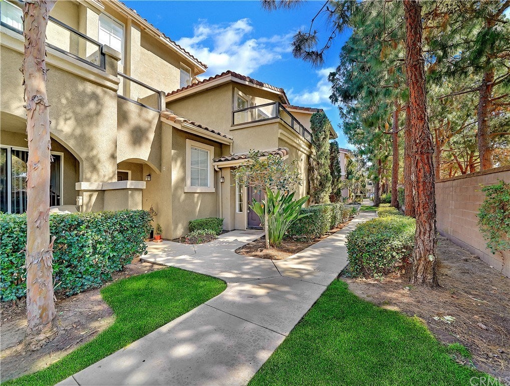 Photo of Listing #OC21041984
