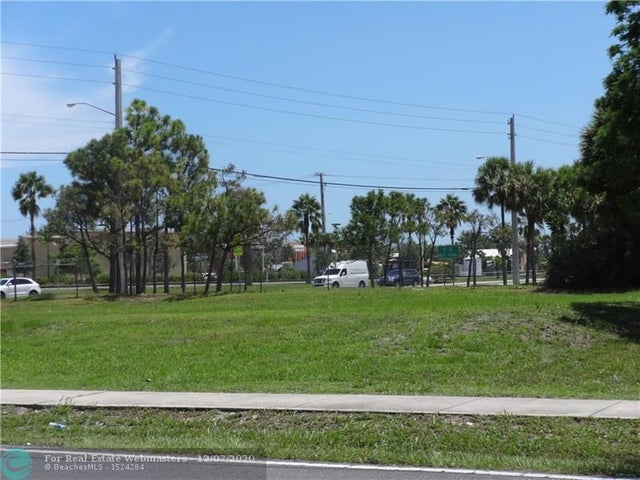 2 of 7 - 800 Nw Dixie Hwy, Pompano Beach, FL