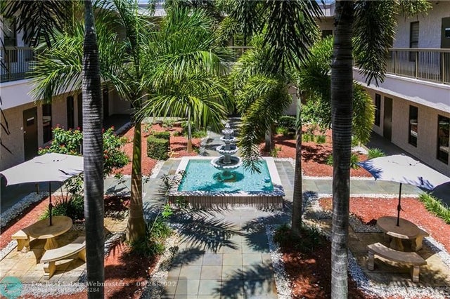 4 of 7 - 1500 N University Dr 201, Coral Springs, FL