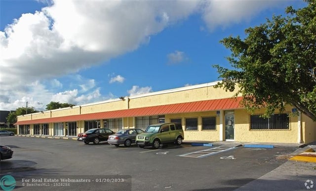 2 of 5 - 1601 Nw 38th Ave, Lauderhill, FL