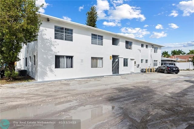1 of 18 - 500 Se 22nd St, Fort Lauderdale, FL
