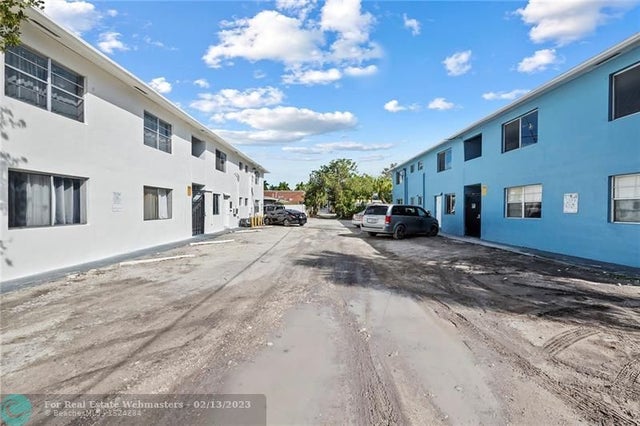 3 of 18 - 500 Se 22nd St, Fort Lauderdale, FL