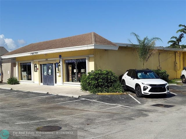 2 of 4 - 3001 Ne 6 Avenue, Wilton Manors, FL