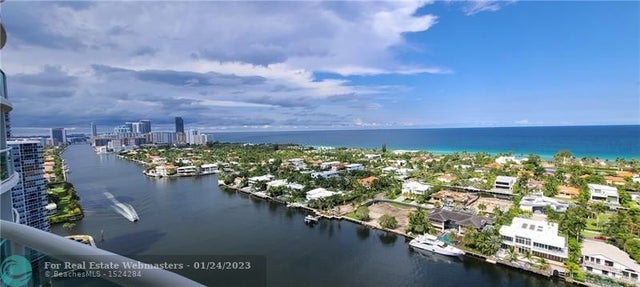 3 of 36 - 20201 E Country Club Dr 2303, Aventura, FL