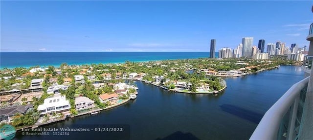 4 of 36 - 20201 E Country Club Dr 2303, Aventura, FL