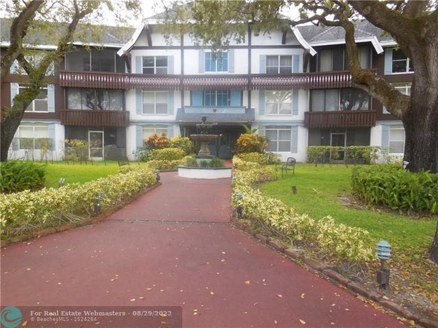 1 of 7 - 3710 Inverrary Dr 3u, Lauderhill, FL