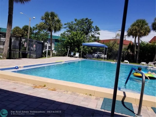 4 of 7 - 2271 Nw 48th Ter 115, Lauderhill, FL
