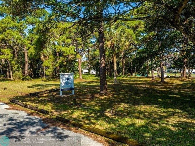 1 of 8 - 1131 Pina Del Rio, Fort Lauderdale, FL