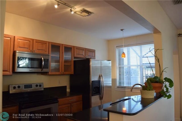 5 of 34 - 1300 Nw 126th Ave 1300, Sunrise, FL