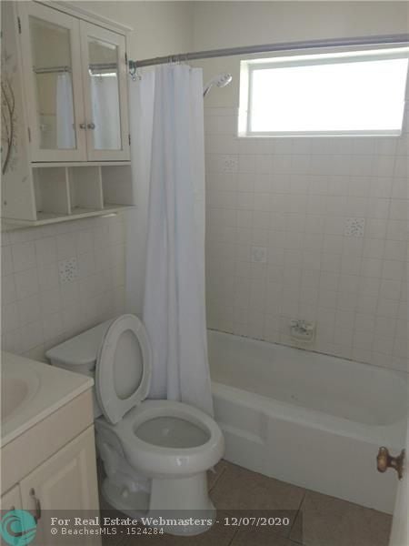 4 of 12 - 2061 Ne 25th Ave, Pompano Beach, FL