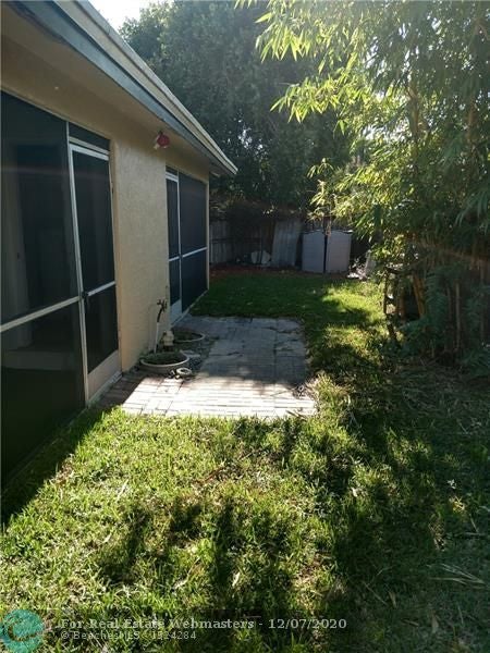 5 of 12 - 2061 Ne 25th Ave, Pompano Beach, FL