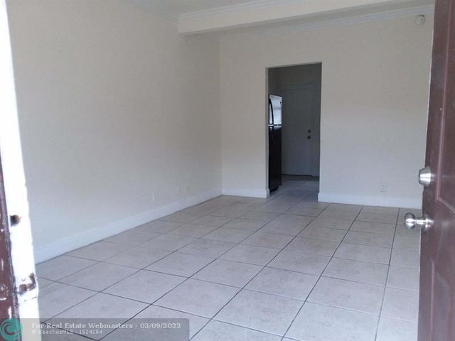 2 of 8 - 700 Nw 14th Ter 4, Fort Lauderdale, FL