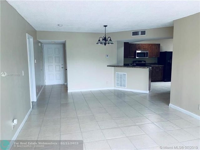 4 of 20 - 9033 Wiles Rd 202, Coral Springs, FL