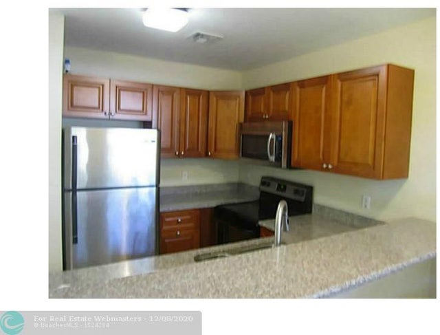 2 of 7 - 4110 N 31st Ter, Hollywood, FL