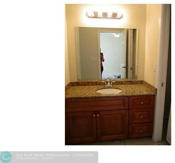 5 of 7 - 4110 N 31st Ter, Hollywood, FL