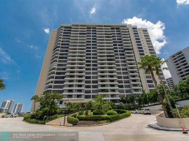 1 of 30 - 2500 Parkview Dr 1519, Hallandale, FL