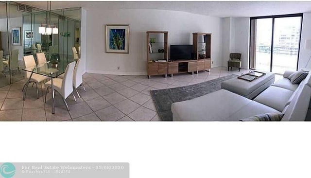 2 of 30 - 2500 Parkview Dr 1519, Hallandale, FL